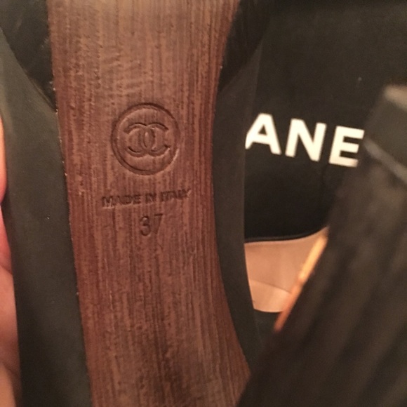 NOT FOR SALE. CHANEL PUMP SHOES. - Picture 3 of 8